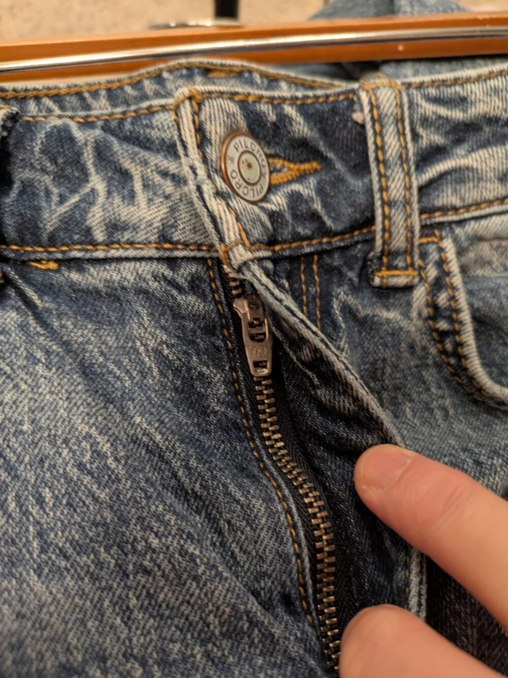 Anthropologie Pilcro The Vintage Straight Distressed Jeans Size 27